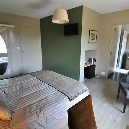 Domaine Du Grenier Bed & Breakfast 3*