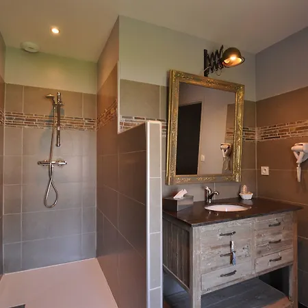 Domaine Du Grenier Bed & Breakfast 3*